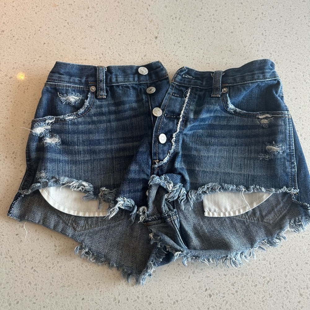 A&F festival short, size 0